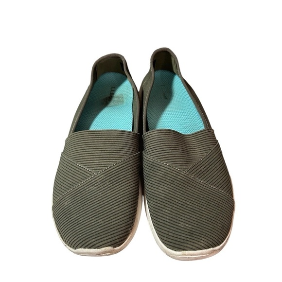 LL Bean Back Cove Slip On Sneaker Women’s Shoes Size 9 Medium Green - Picture 2 of 6